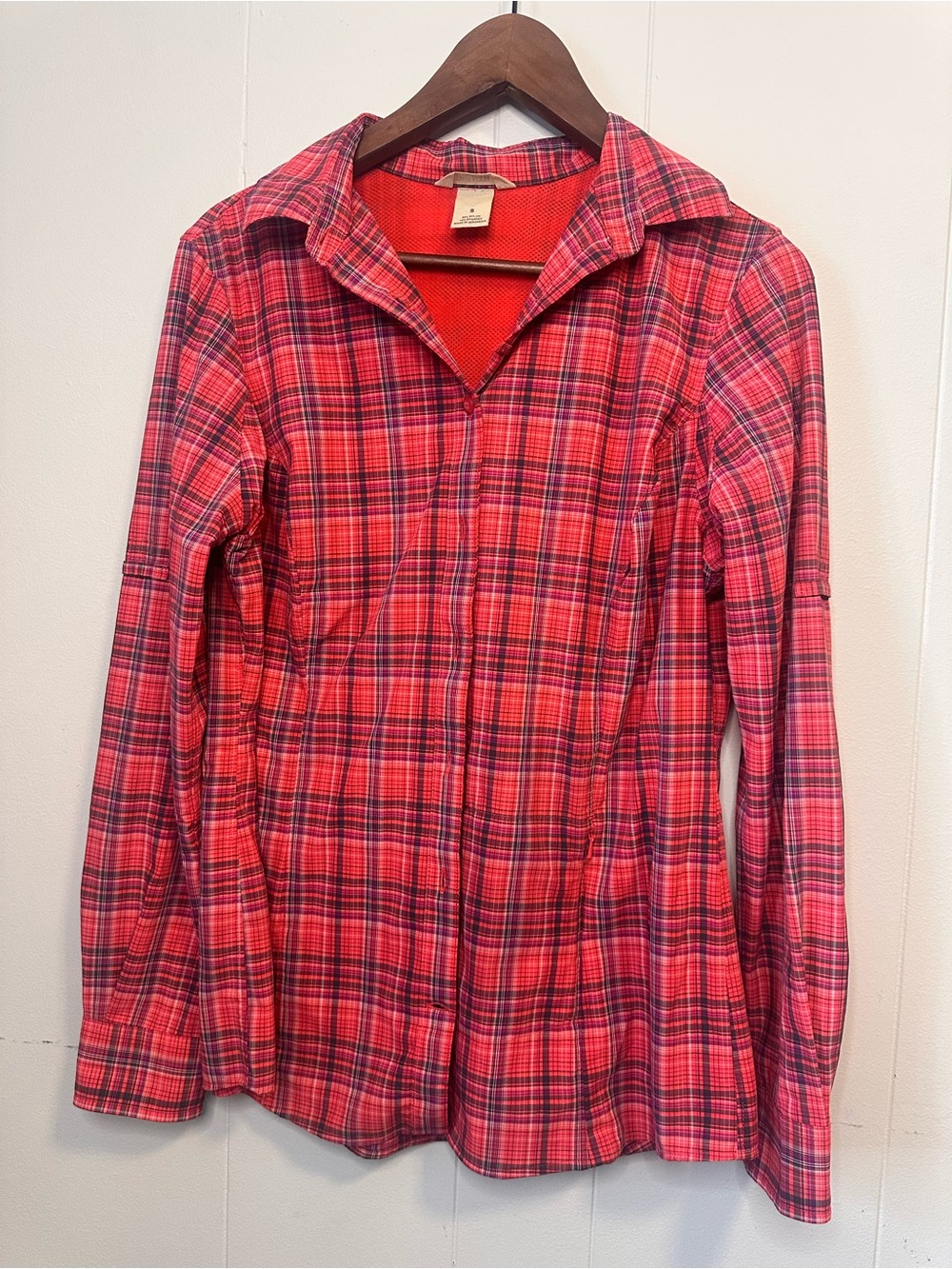 Duluth Womens Small Red Purple Plaid Trail Hiking Shirt Roll Sleeves Zip Pocket